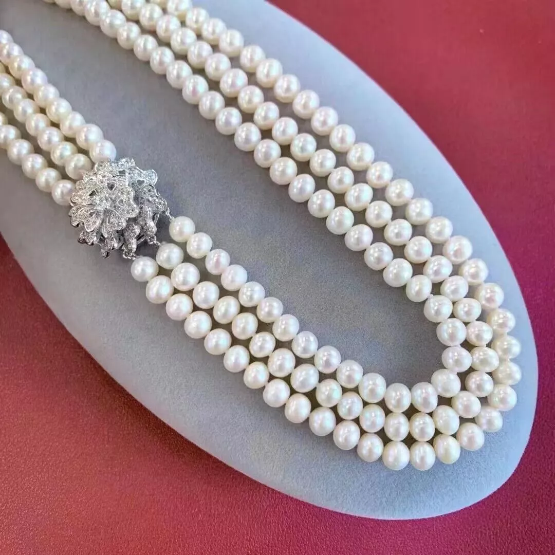 Pearl Trim Chain - Жемчужное ожерелье из 3 нитей, класс
